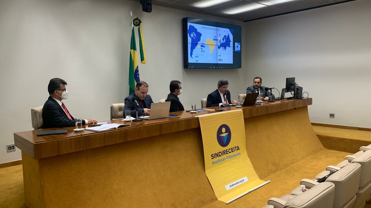 Analistas-Tributários lançam na Câmara dos Deputados o projeto Diálogo Tributário e Aduaneiro e cobram mais investimentos para RFB e para a Aduana