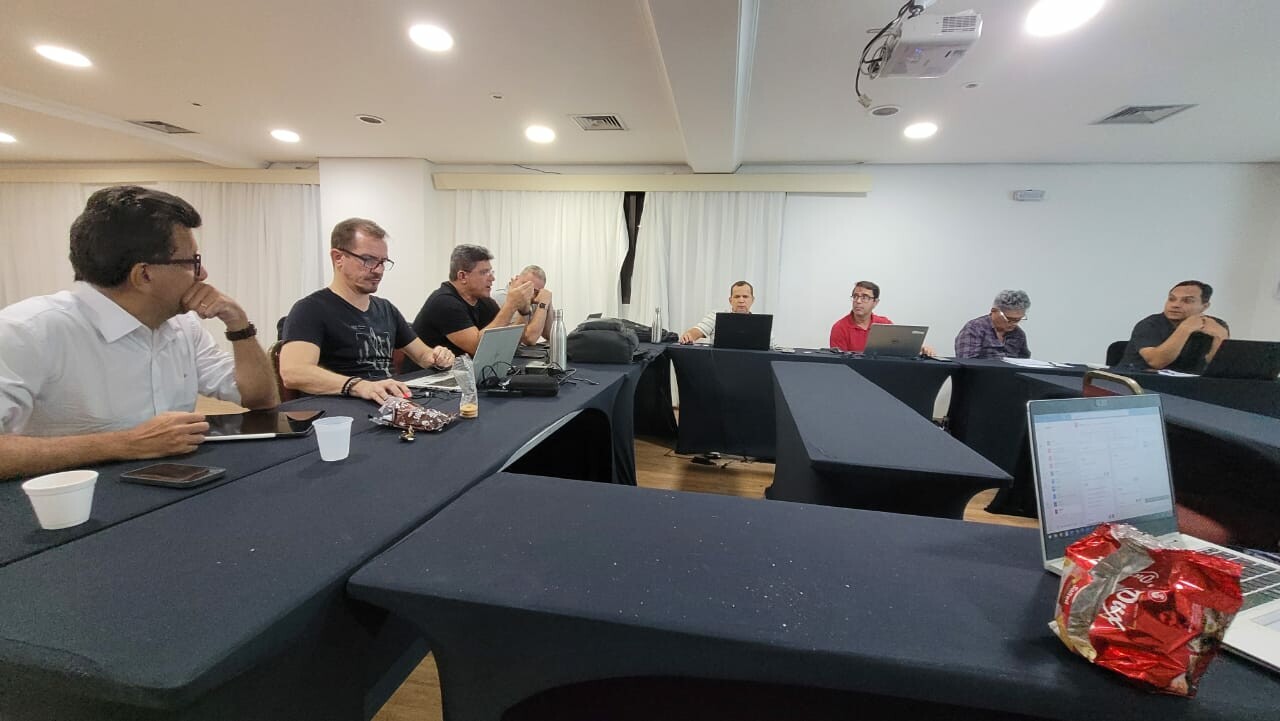 GRUPO DE ESTUDOS TRIBUTÁRIOS GET DO SINDIRECEITA SE REÚNE EM SÃO PAULO 1