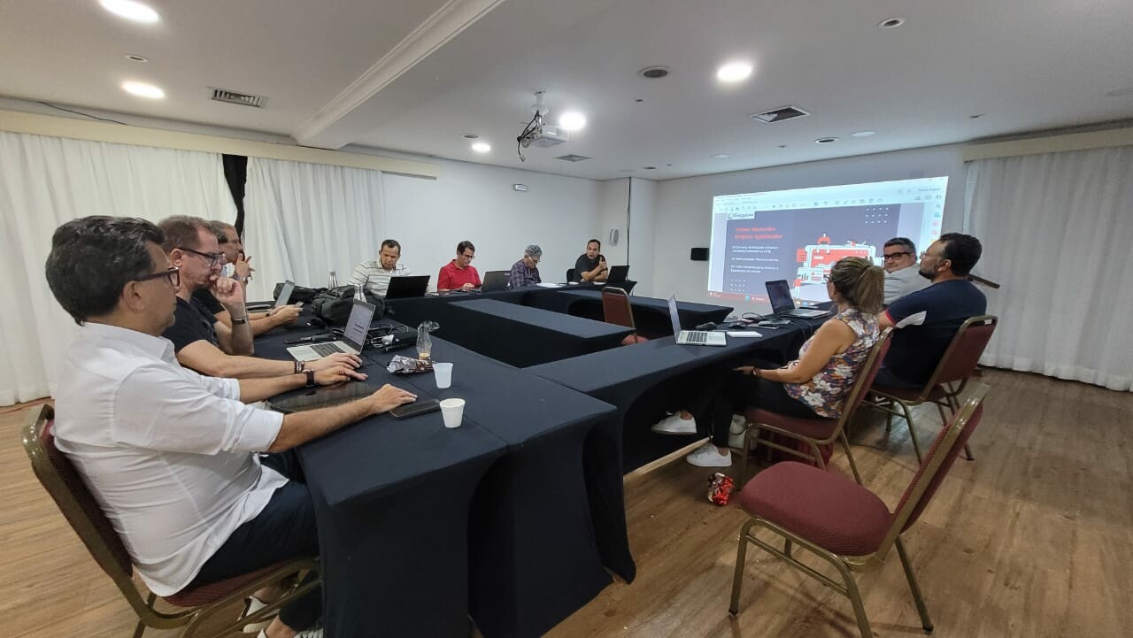 GRUPO DE ESTUDOS TRIBUTÁRIOS GET DO SINDIRECEITA SE REÚNE EM SÃO PAULO 3