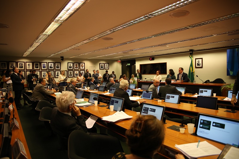 Sindireceita apresenta projeto de Tributação da Economia Subterrânea em reuniões na Câmara dos Deputados e CNI