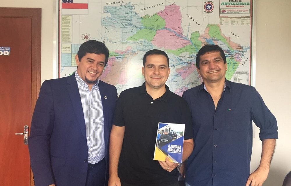 Sindireceita participa de reunião com o deputado federal eleito Capitão Alberto